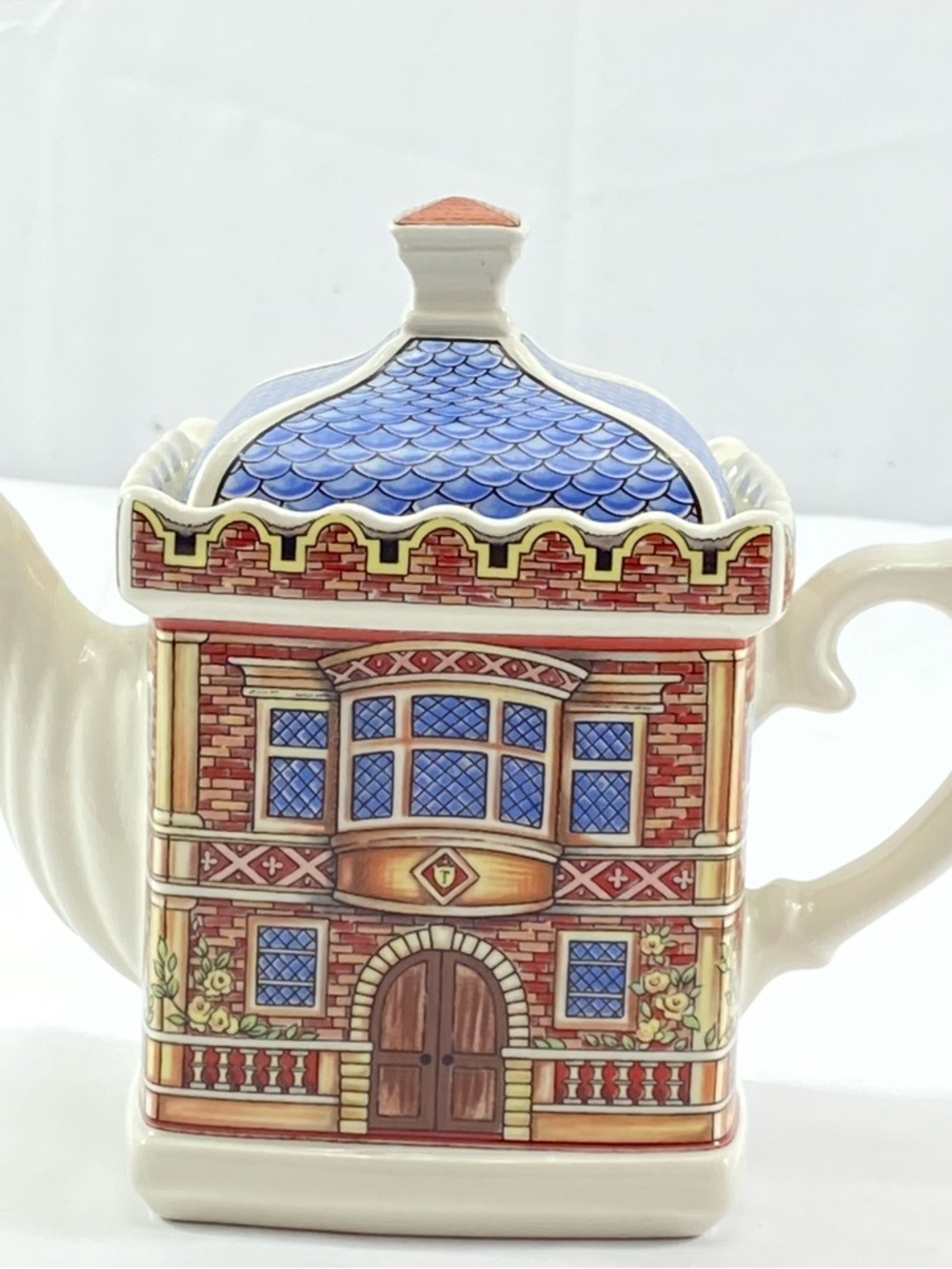 Sadler English Country Houses Ceramic Teapot # 4439 Elizabeth House Cottage